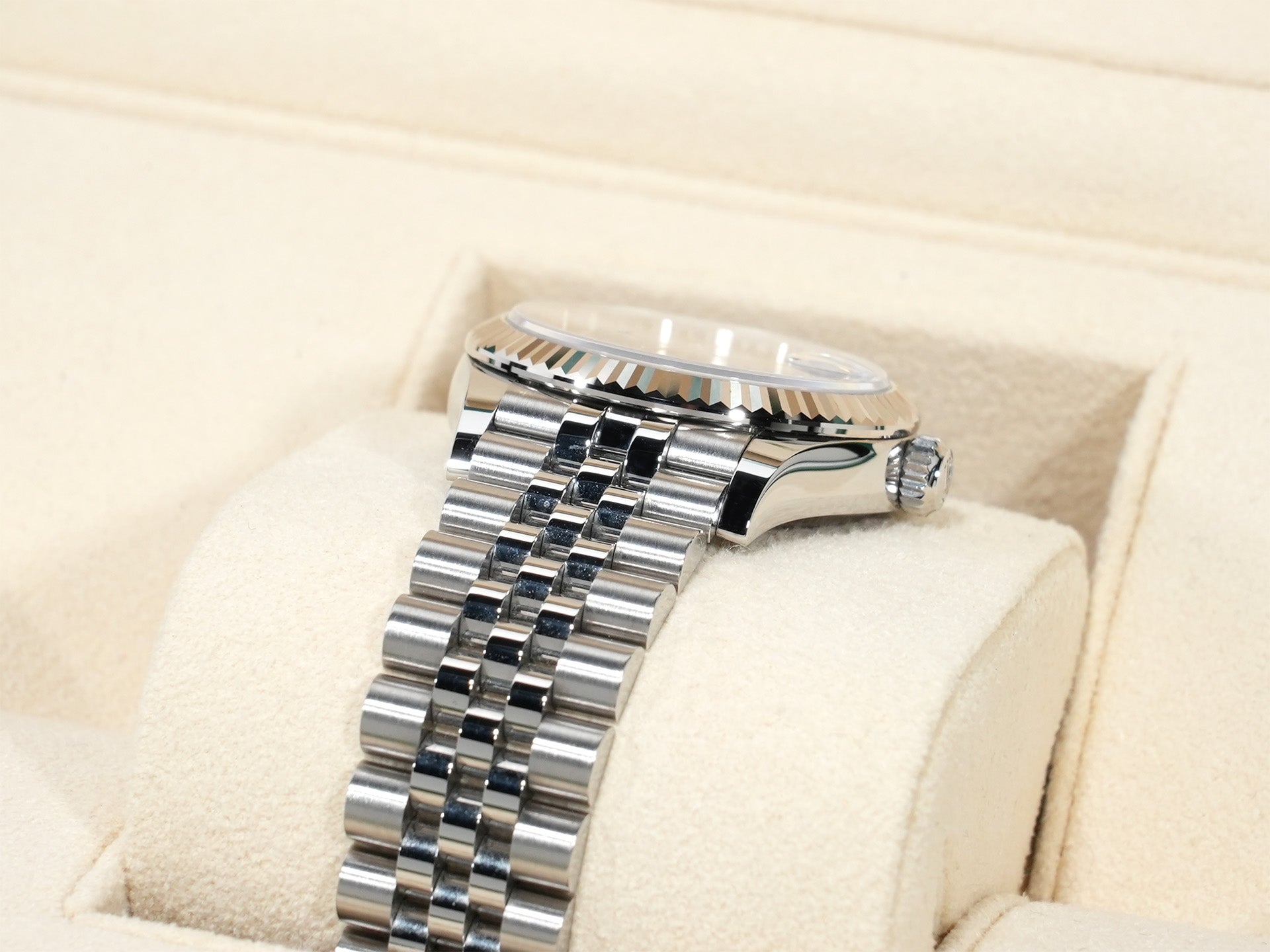 Rolex Datejust 31 Ref. 278274 Stainless Steel/White Gold Floral Motif Dial Jubilee Bracelet Pre-owned (Used) 39fugivd