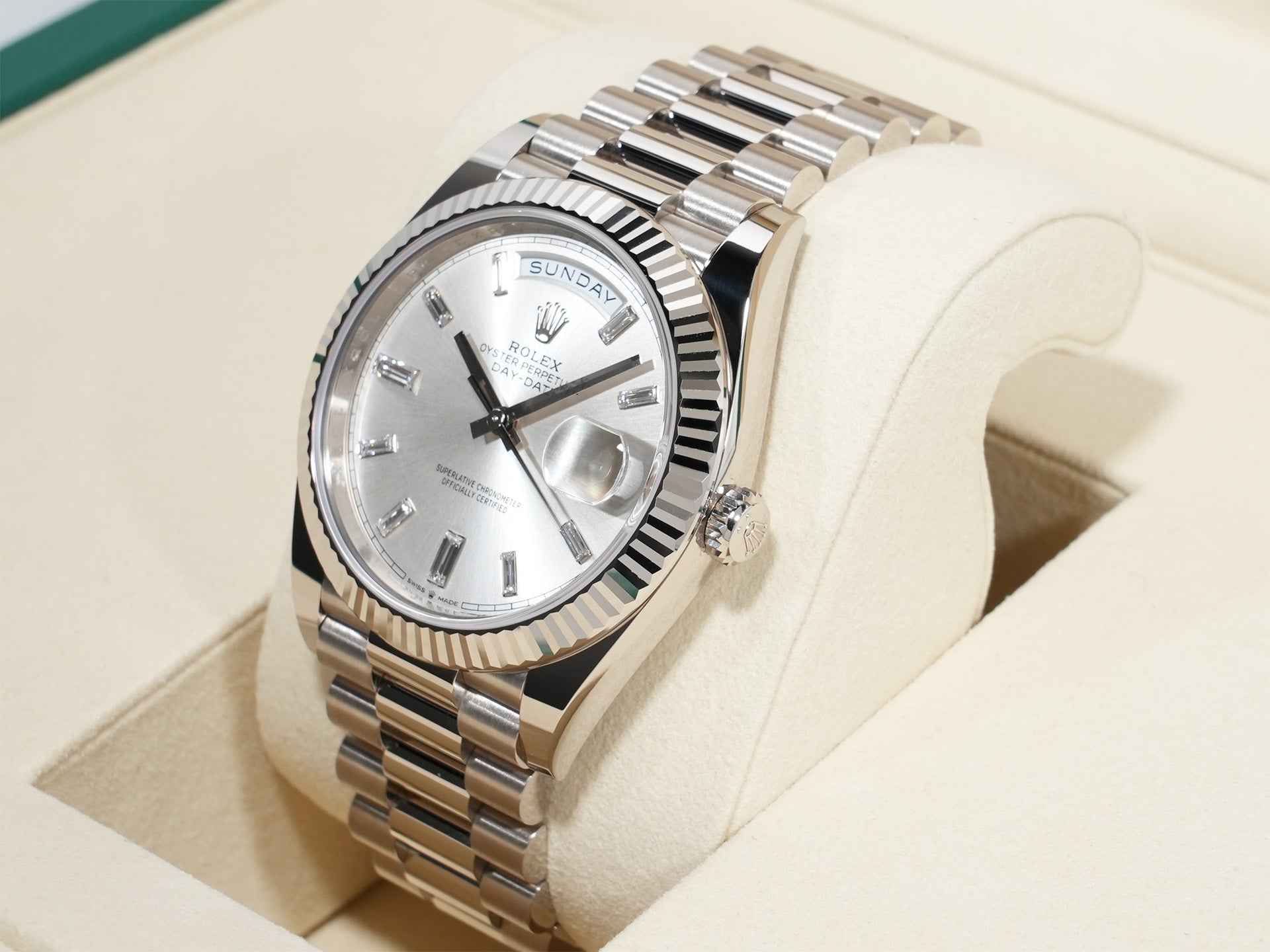 Rolex Day-Date 40 Ref. 228239A White Gold Silver x 10P Diamond Dial Pre-owned (Used)  zizkqen7