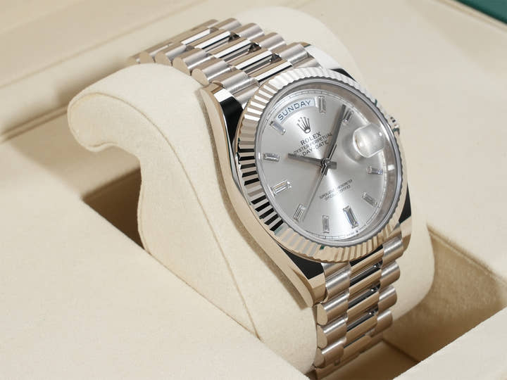 Rolex Day-Date 40 Ref. 228239A White Gold Silver x 10P Diamond Dial Pre-owned (Used)  zizkqen7