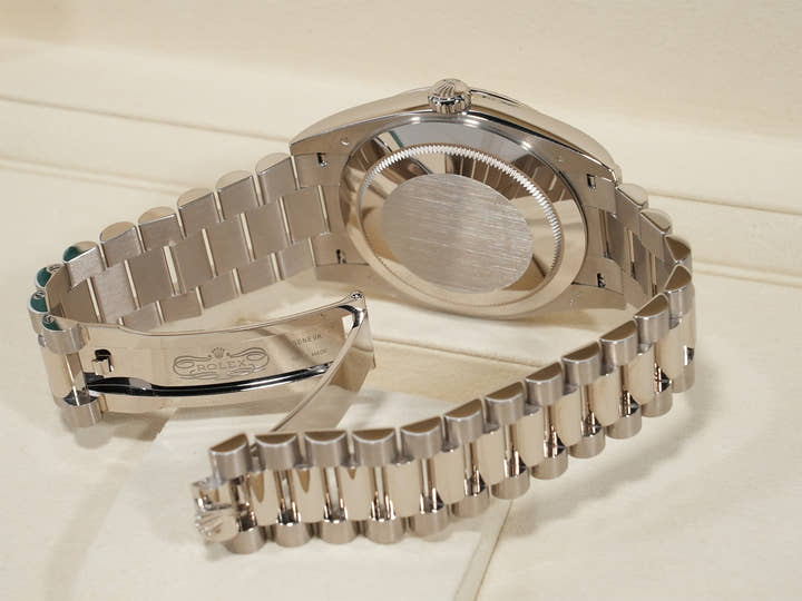 Rolex Day-Date 40 Ref. 228239A White Gold Silver x 10P Diamond Dial Pre-owned (Used)  zizkqen7