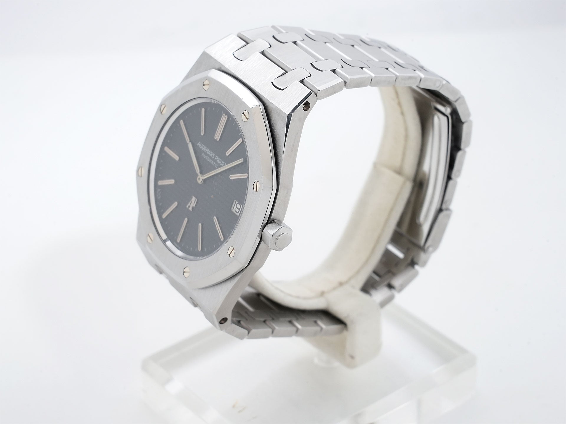 Audemars Piguet Royal Oak Ref. 5402ST Stainless Steel Dark Grey Dial Pre-owned zfmgqc8h