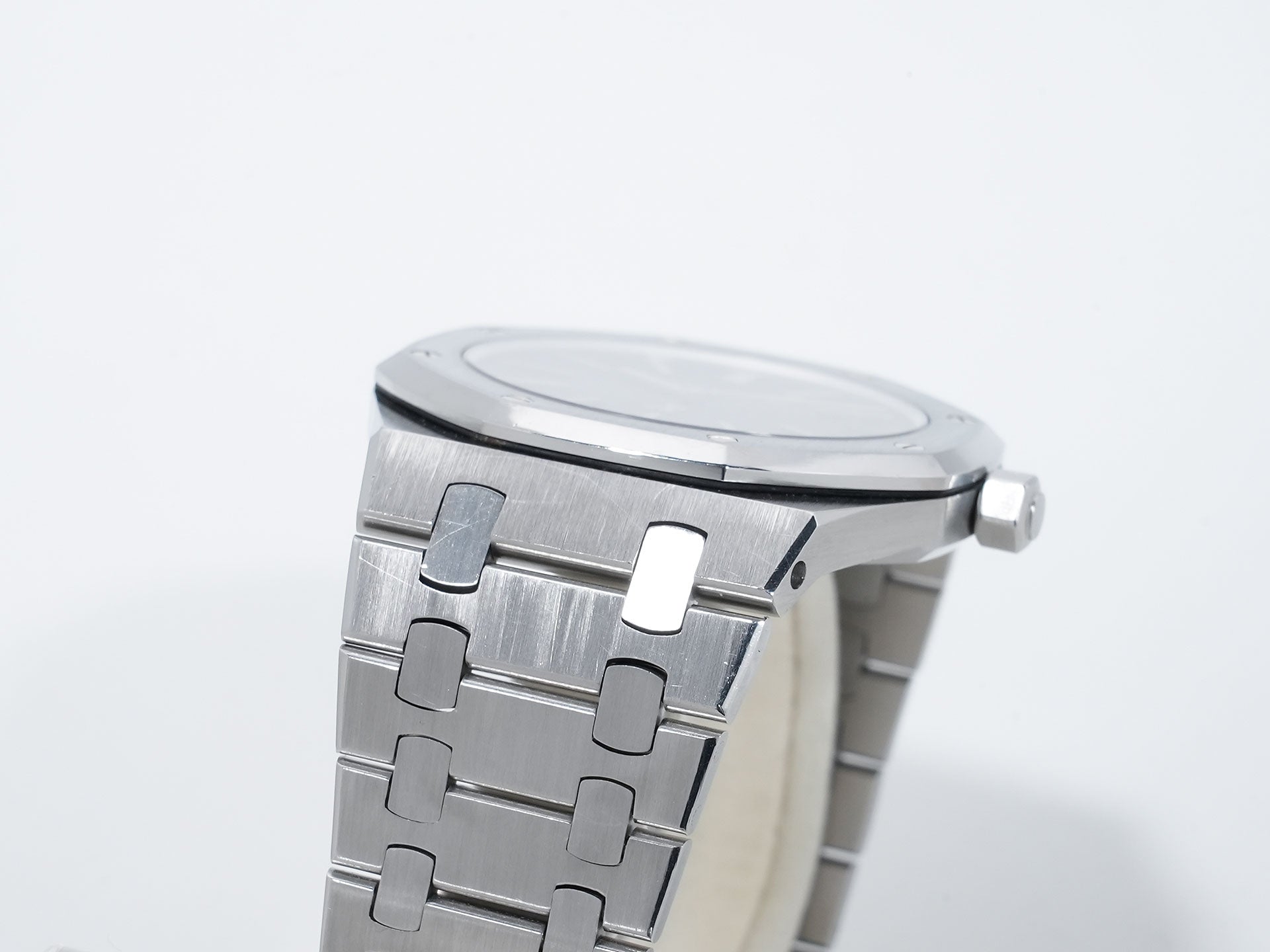 Audemars Piguet Royal Oak Ref. 5402ST Stainless Steel Dark Grey Dial Pre-owned zfmgqc8h