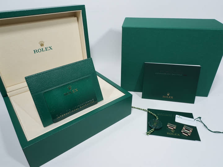 Rolex Daytona Ref. 126525LN Everose Gold, Bright Black Dial, Unused  5gf4qh7d