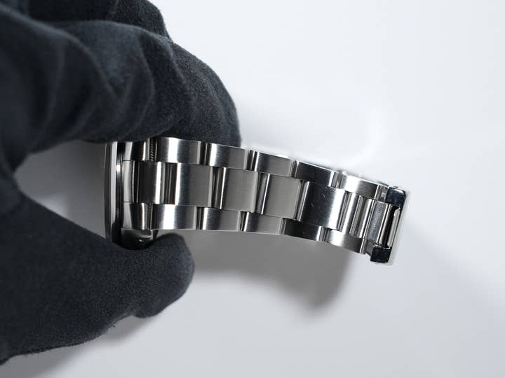 Rolex Explorer I Ref. 14270, stainless steel, black dial, Oyster bracelet, pre-owned.  (9gbiqw9x appears to be an internal reference number and not part of the product description)