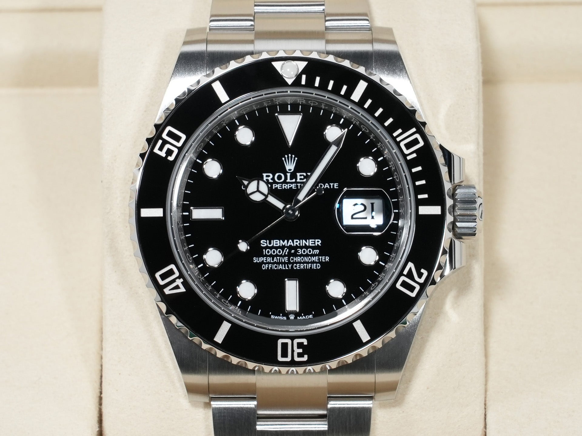 Rolex Submariner Date Ref. 126610LN Stainless Steel Black Dial Unused c9mpaqfc