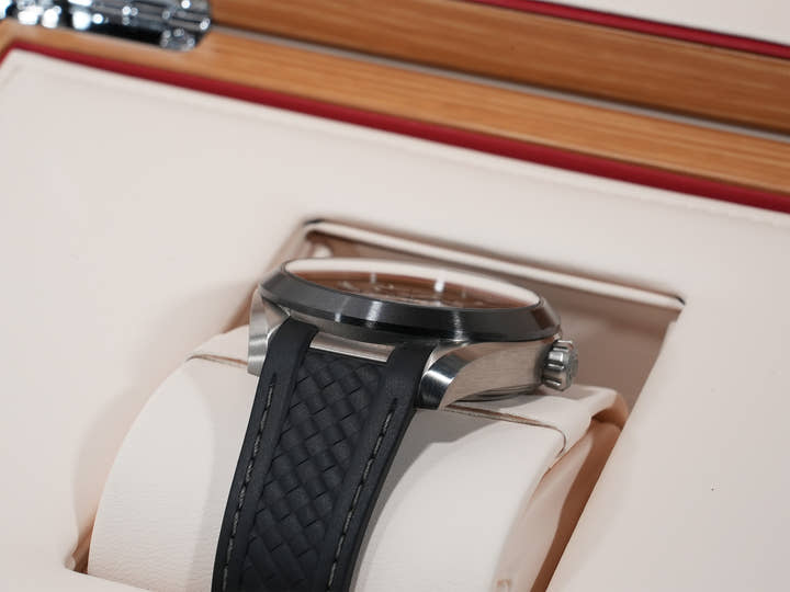オメガ シーマスター アクアテラ 150M GMT ワールドタイマー Ref.220.92.43.22.99.001 チタン グレー文字盤 中古 neekoixq