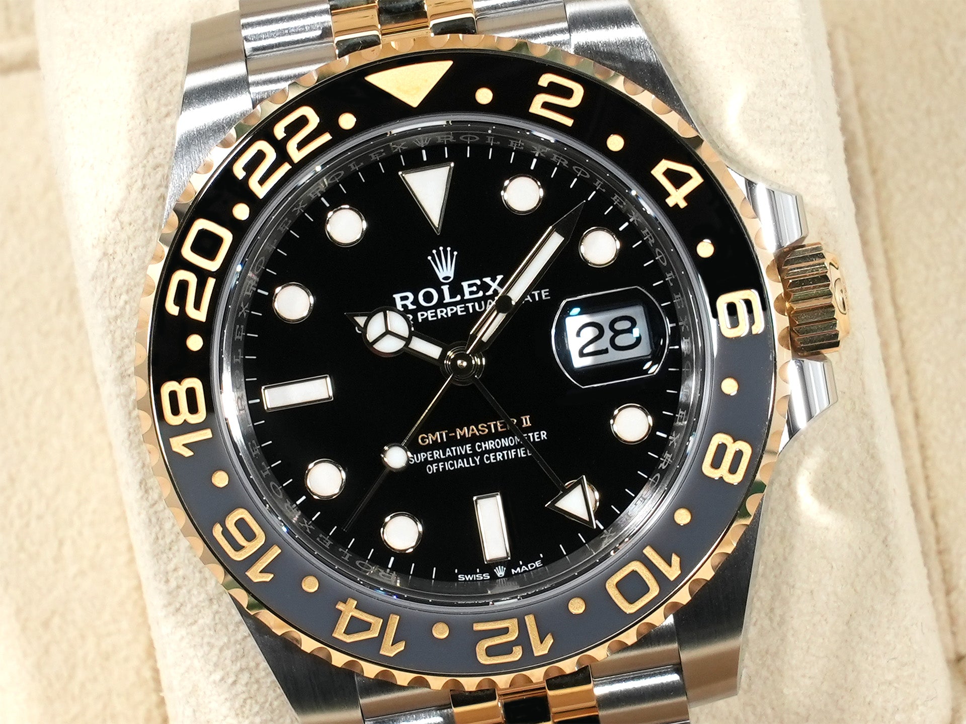 Rolex GMT-Master II Ref. 126713GRNR Stainless Steel/Yellow Gold Black Dial Jubilee Bracelet Unused nq6fesva