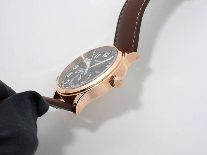 Patek Philippe Calatrava Pilot Travel Time Ref. 5524R-001 Rose Gold Brown Sunburst Dial, Unused.