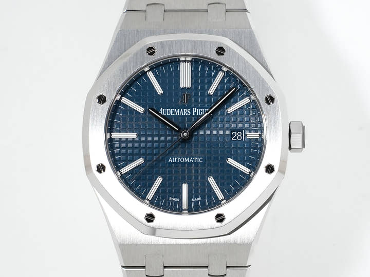 Audemars Piguet Royal Oak Ref. 15400ST.OO.1220ST.03 Stainless Steel Blue Dial, Pre-owned (Excellent Condition) qi8kqmg2