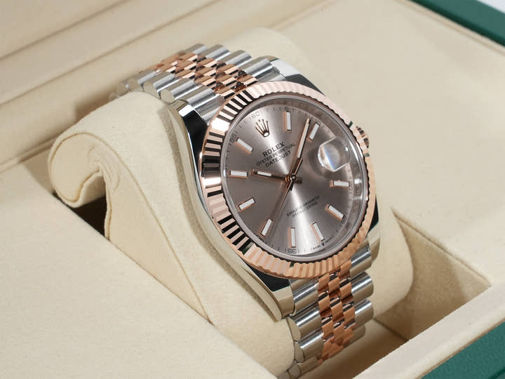 ロレックス デイトジャスト41 Ref.126331 ステンレススチール/エバーローズゴールド サンダスト文字盤 ジュビリーブレスレット 未使用 yd34u6cy