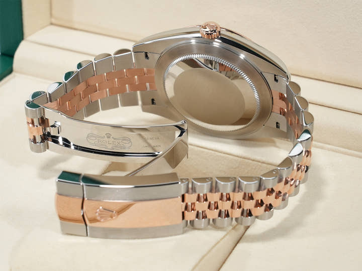 ロレックス デイトジャスト41 Ref.126331 ステンレススチール/エバーローズゴールド サンダスト文字盤 ジュビリーブレスレット 未使用 yd34u6cy