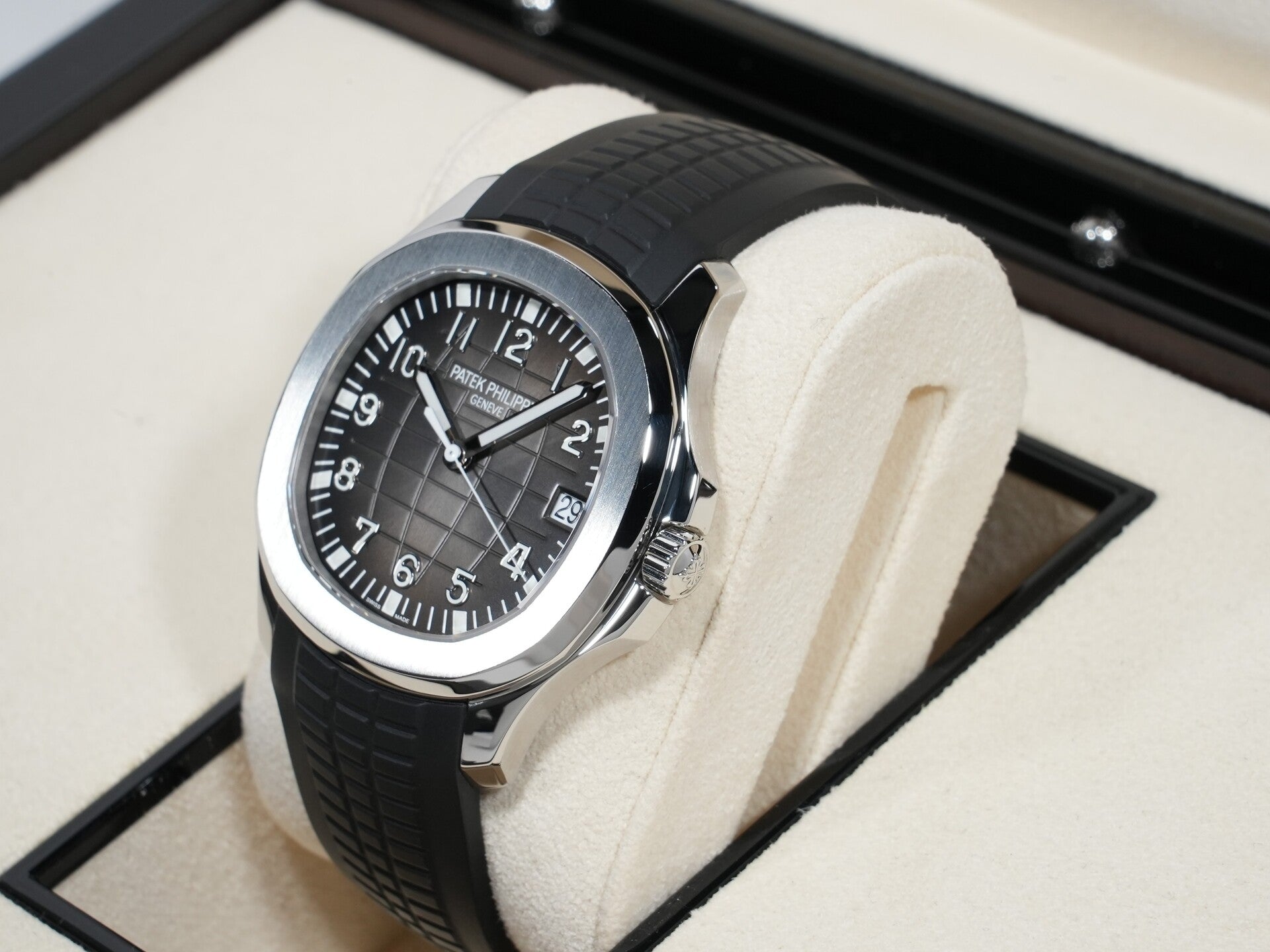 パテックフィリップ アクアノート Ref.5167A-001 ステンレススチール ブラック文字盤 美品 xnisapiy