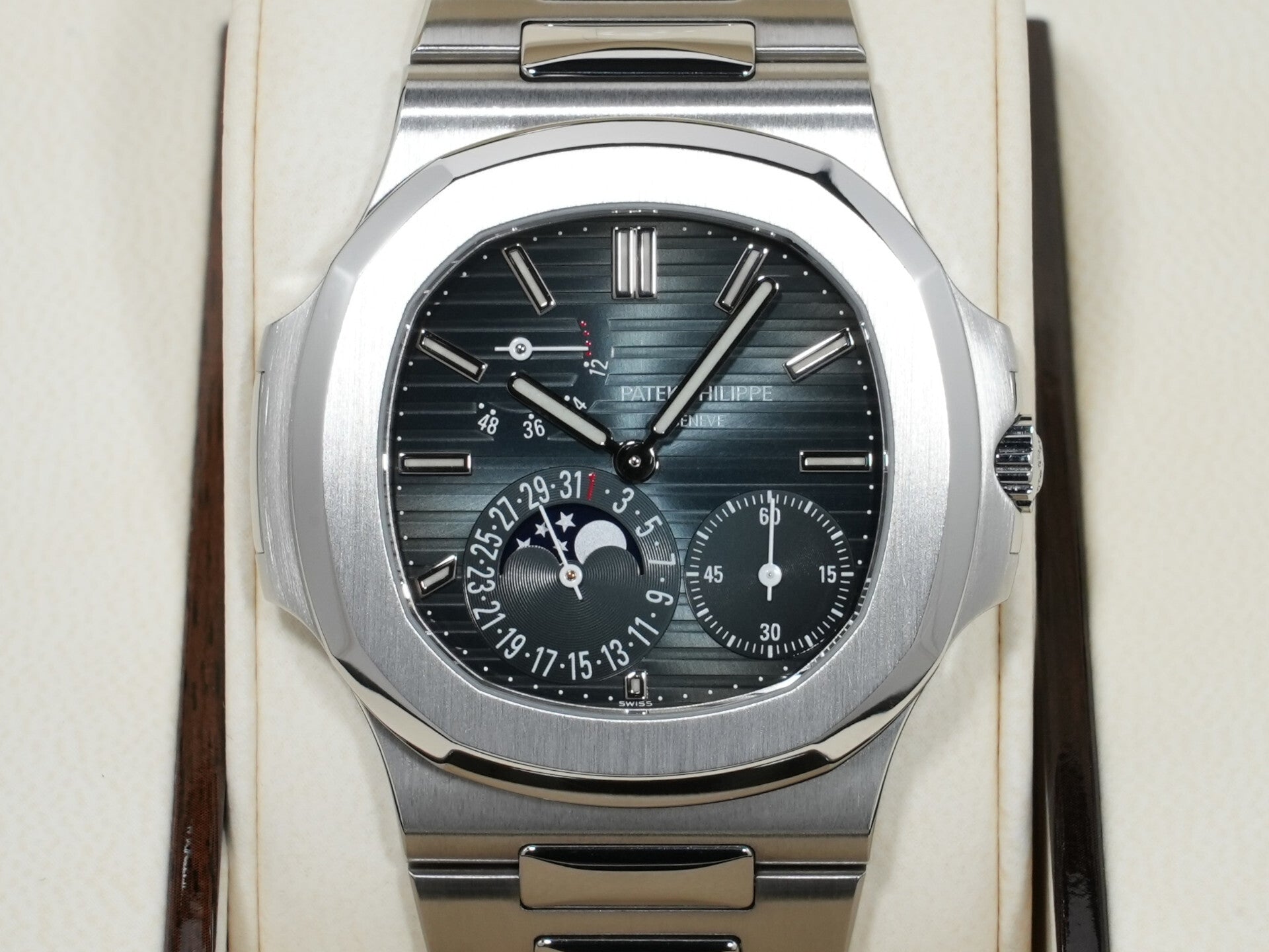 パテックフィリップ ノーチラス プチコンプリケーション Ref.5712/1A-001 ステンレススチール ブルー文字盤 美中古 9iefak9a