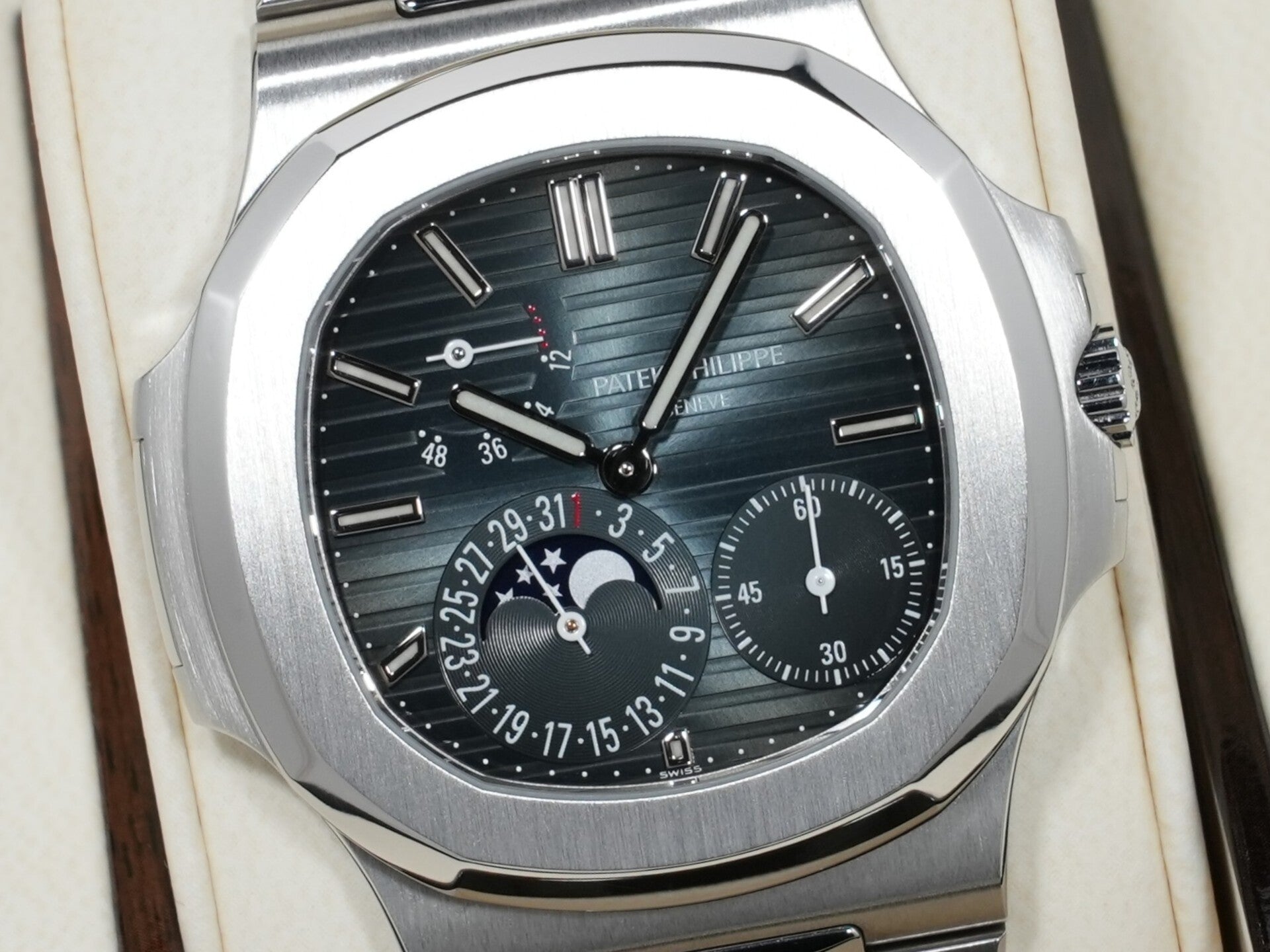 パテックフィリップ ノーチラス プチコンプリケーション Ref.5712/1A-001 ステンレススチール ブルー文字盤 美中古 9iefak9a