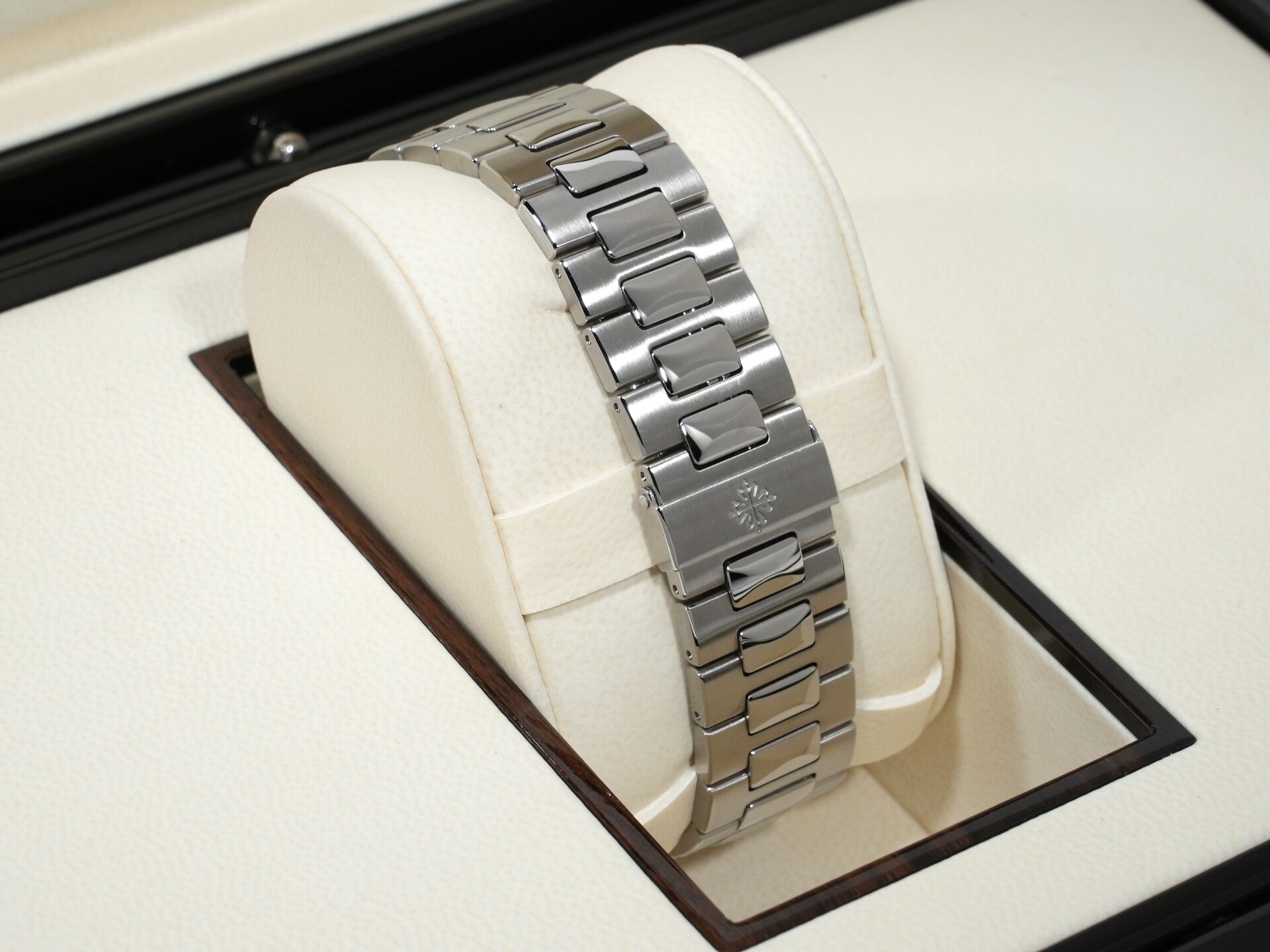 パテックフィリップ ノーチラス プチコンプリケーション Ref.5712/1A-001 ステンレススチール ブルー文字盤 美中古 9iefak9a