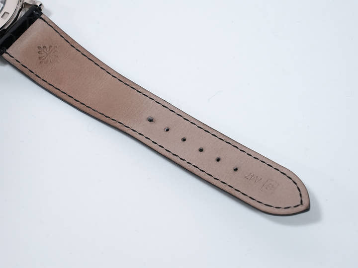 パテックフィリップ カラトラバ Ref.5296G-001 ホワイトゴールド シルバー文字盤 中古 oxwhacvr