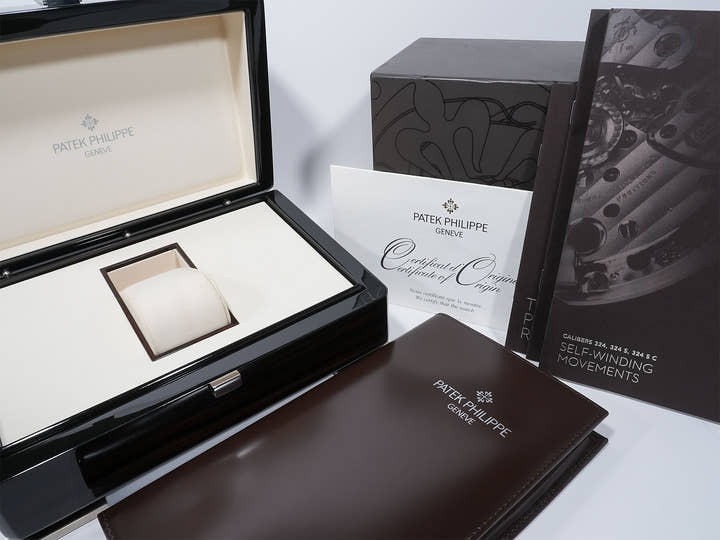 パテックフィリップ カラトラバ Ref.5296G-001 ホワイトゴールド シルバー文字盤 中古 oxwhacvr