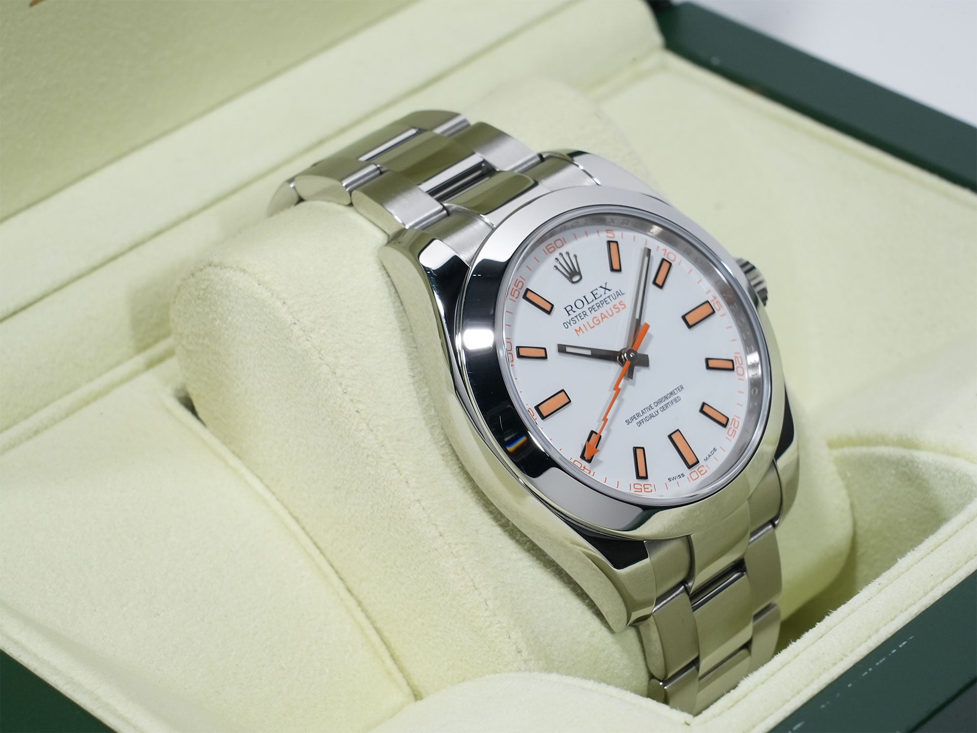 Rolex Milgauss Ref. 116400 Stainless Steel White Dial Pre-owned jmweghrp