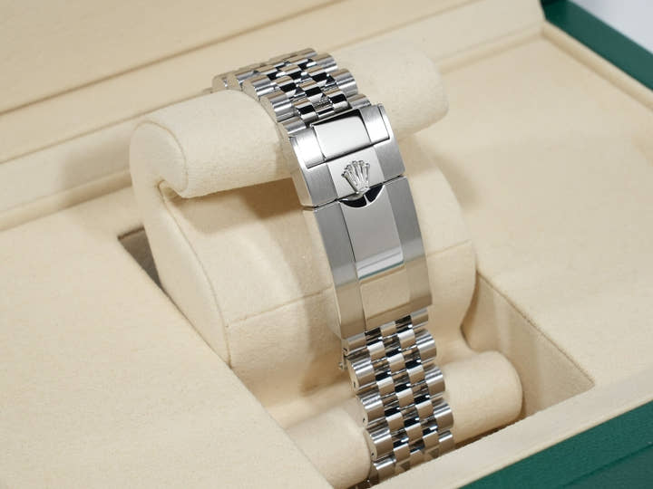 ロレックス GMTマスターII Ref.126710BLNR ステンレススチール ブラック文字盤 ジュビリーブレスレット 未使用 tsu76ndh