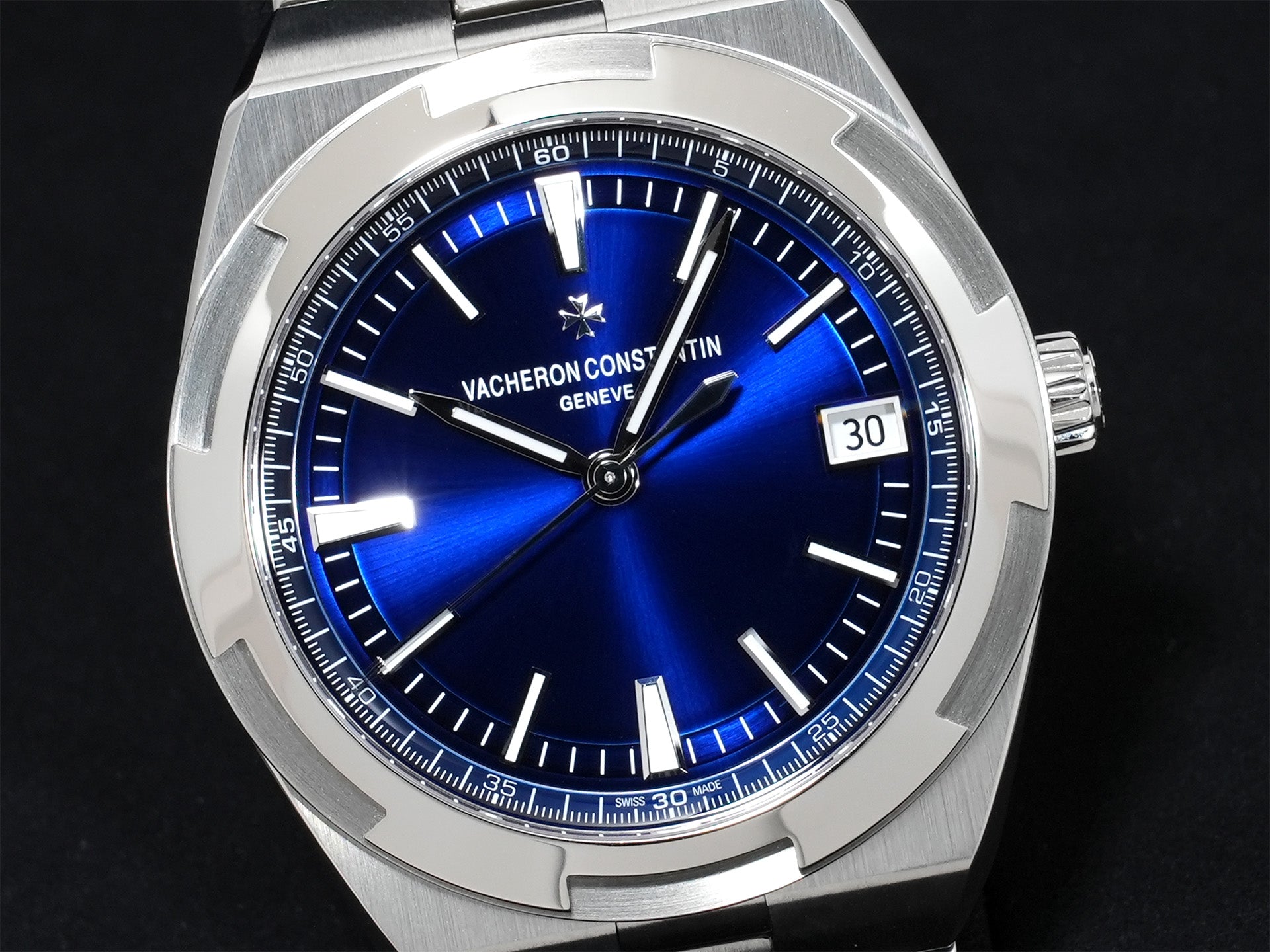 ヴァシュロンコンスタンタン オーヴァーシーズ Ref.4500V/110A-B128 ステンレススチール ブルー文字盤 未使用 s6u6dzn5