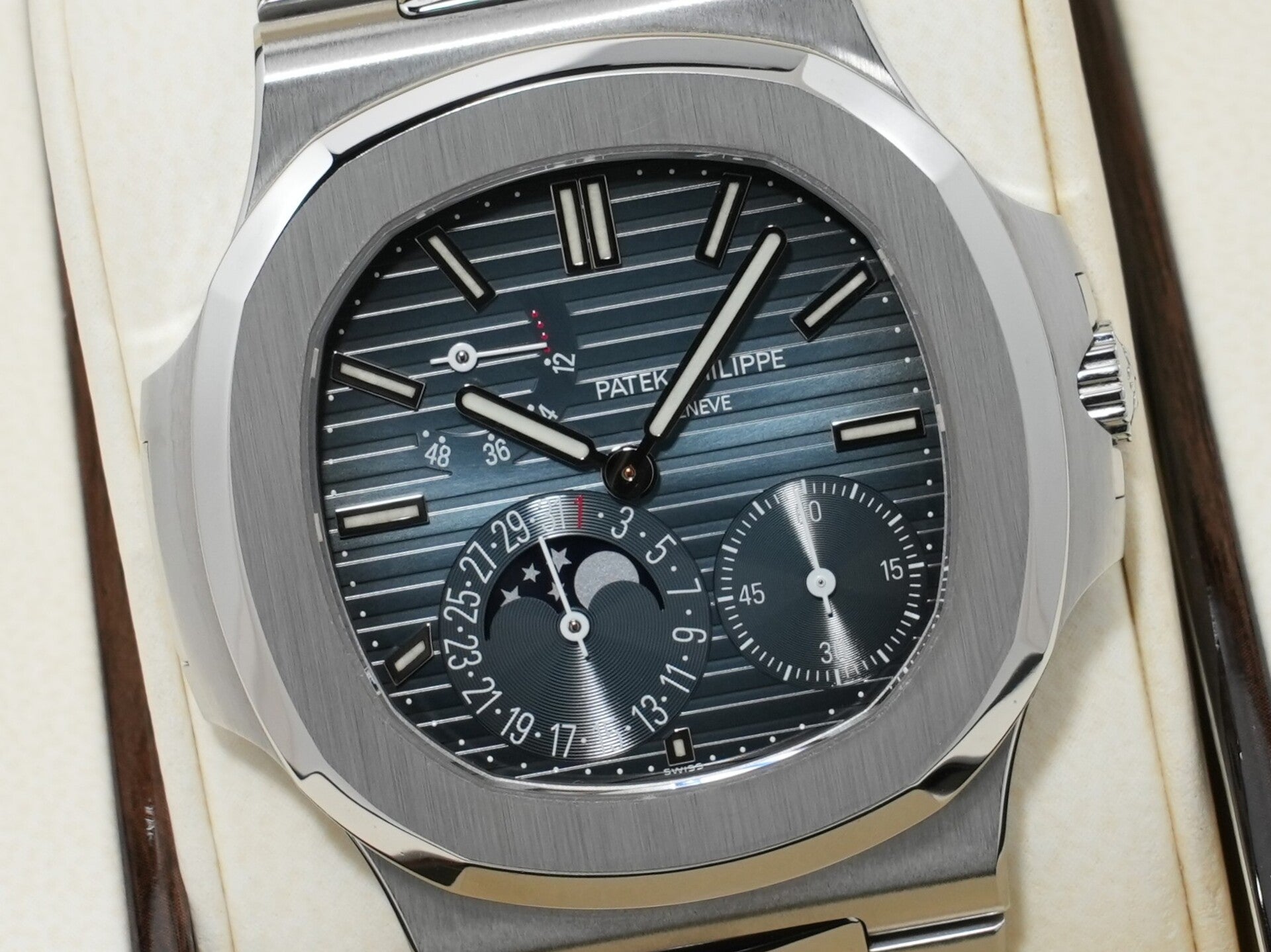 パテックフィリップ ノーチラス プチコンプリケーション Ref.5712/1A-001 ステンレススチール ブルー文字盤 美品 j35ae4o2