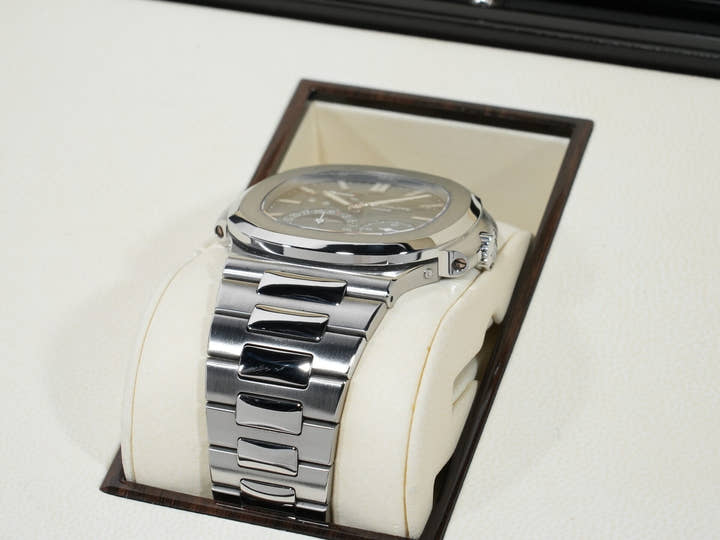 パテックフィリップ ノーチラス プチコンプリケーション Ref.5712/1A-001 ステンレススチール ブルー文字盤 美品 j35ae4o2