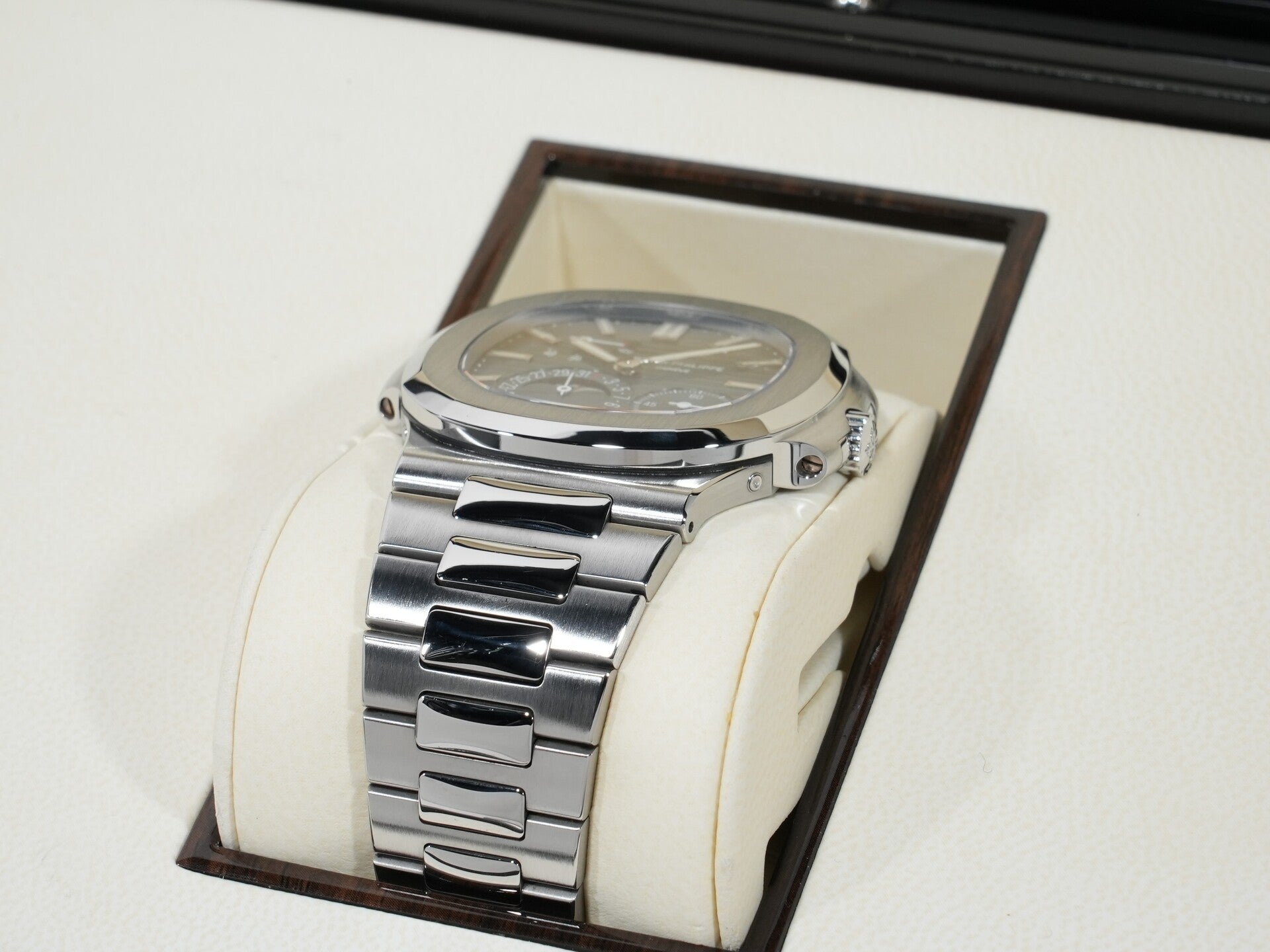 パテックフィリップ ノーチラス プチコンプリケーション Ref.5712/1A-001 ステンレススチール ブルー文字盤 美品 j35ae4o2