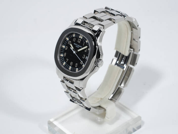 パテックフィリップ アクアノート ミディアム Ref.5066/1A-001 ステンレススチール ブラック文字盤 中古 g8qsfter