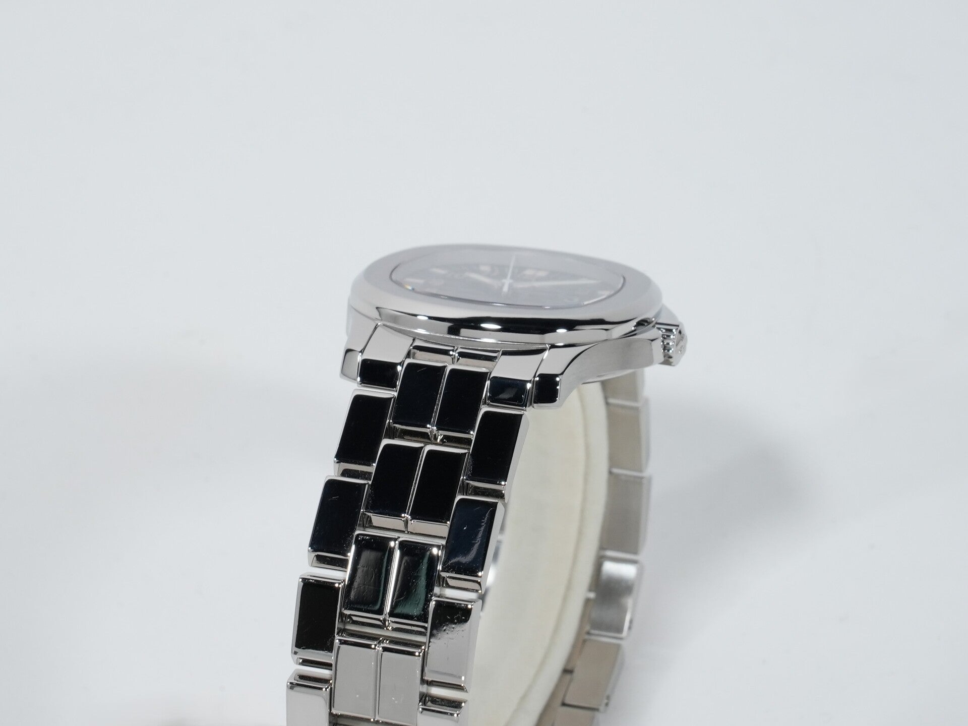 パテックフィリップ アクアノート ミディアム Ref.5066/1A-001 ステンレススチール ブラック文字盤 中古 g8qsfter