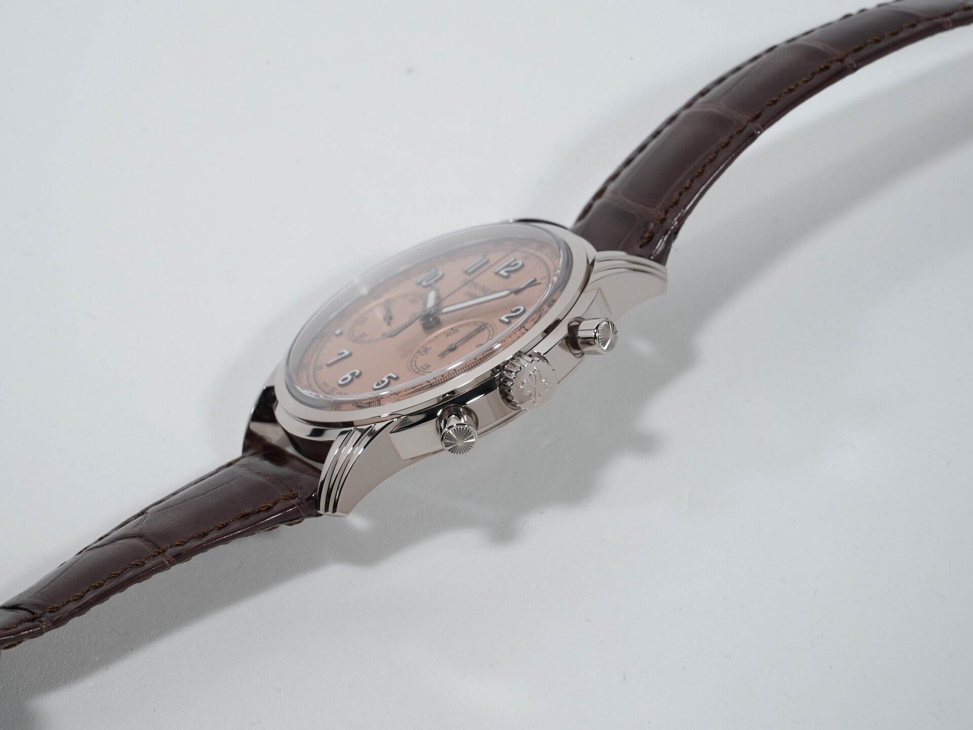 パテックフィリップ クロノグラフ Ref.5172G-010 ホワイトゴールド ローズゴールドメッキのオパーリン文字盤 美中古 5da6nzdo