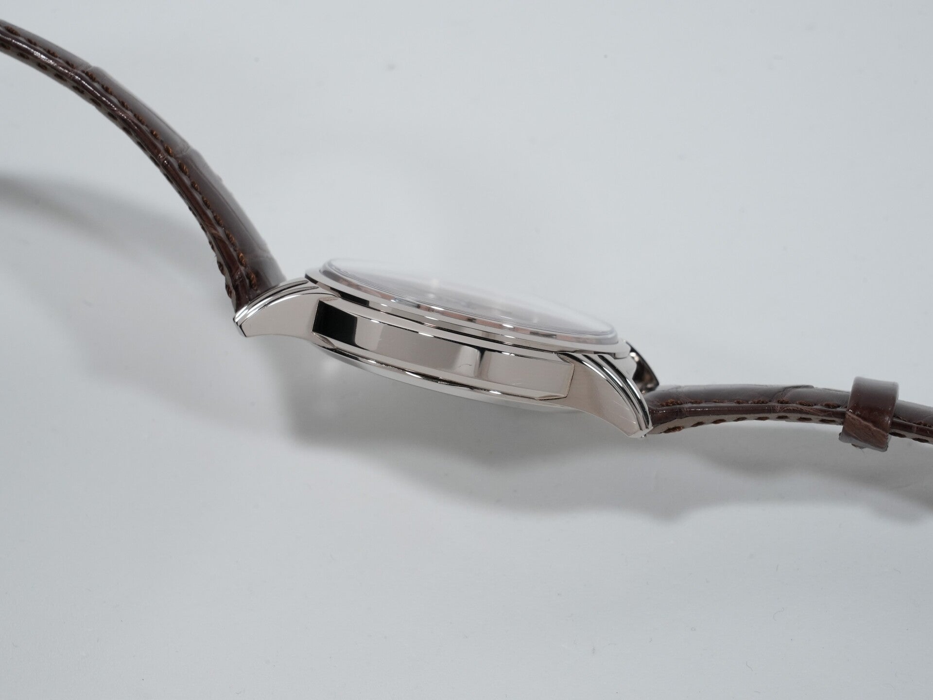 パテックフィリップ クロノグラフ Ref.5172G-010 ホワイトゴールド ローズゴールドメッキのオパーリン文字盤 美中古 5da6nzdo