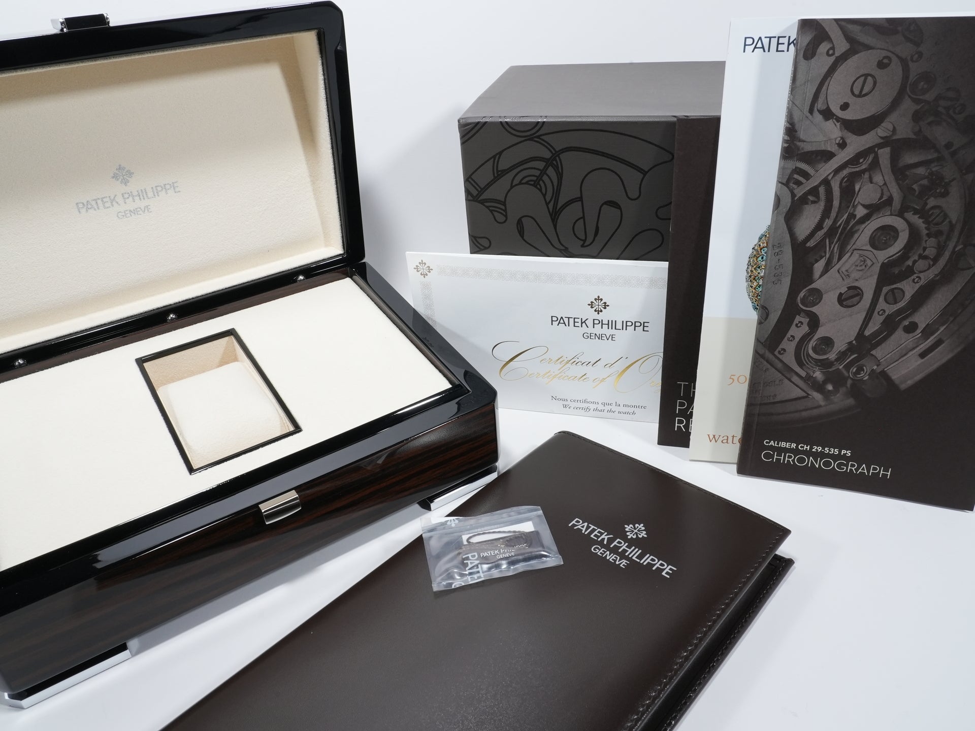 パテックフィリップ クロノグラフ Ref.5172G-010 ホワイトゴールド ローズゴールドメッキのオパーリン文字盤 美中古 5da6nzdo