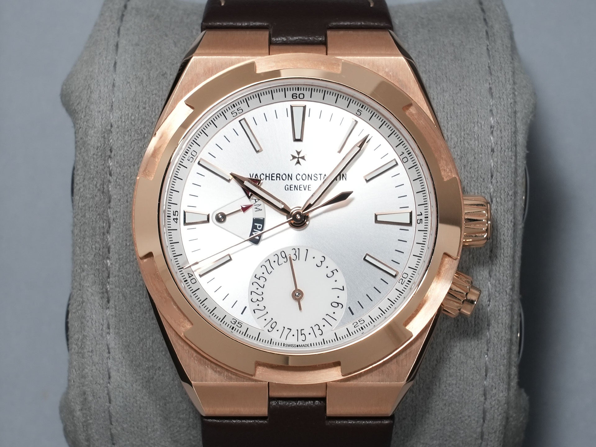 ヴァシュロンコンスタンタン オーヴァーシーズ デュアルタイム Ref.7920V/000R-B336 ピンクゴールド シルバー文字盤 美中古 6xt5tz7e