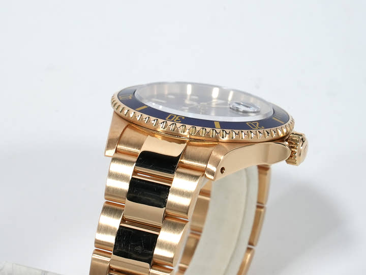 ロレックス サブマリーナー デイト Ref.16618 イエローゴールド ブルー文字盤 美中古 cnzvpx4m