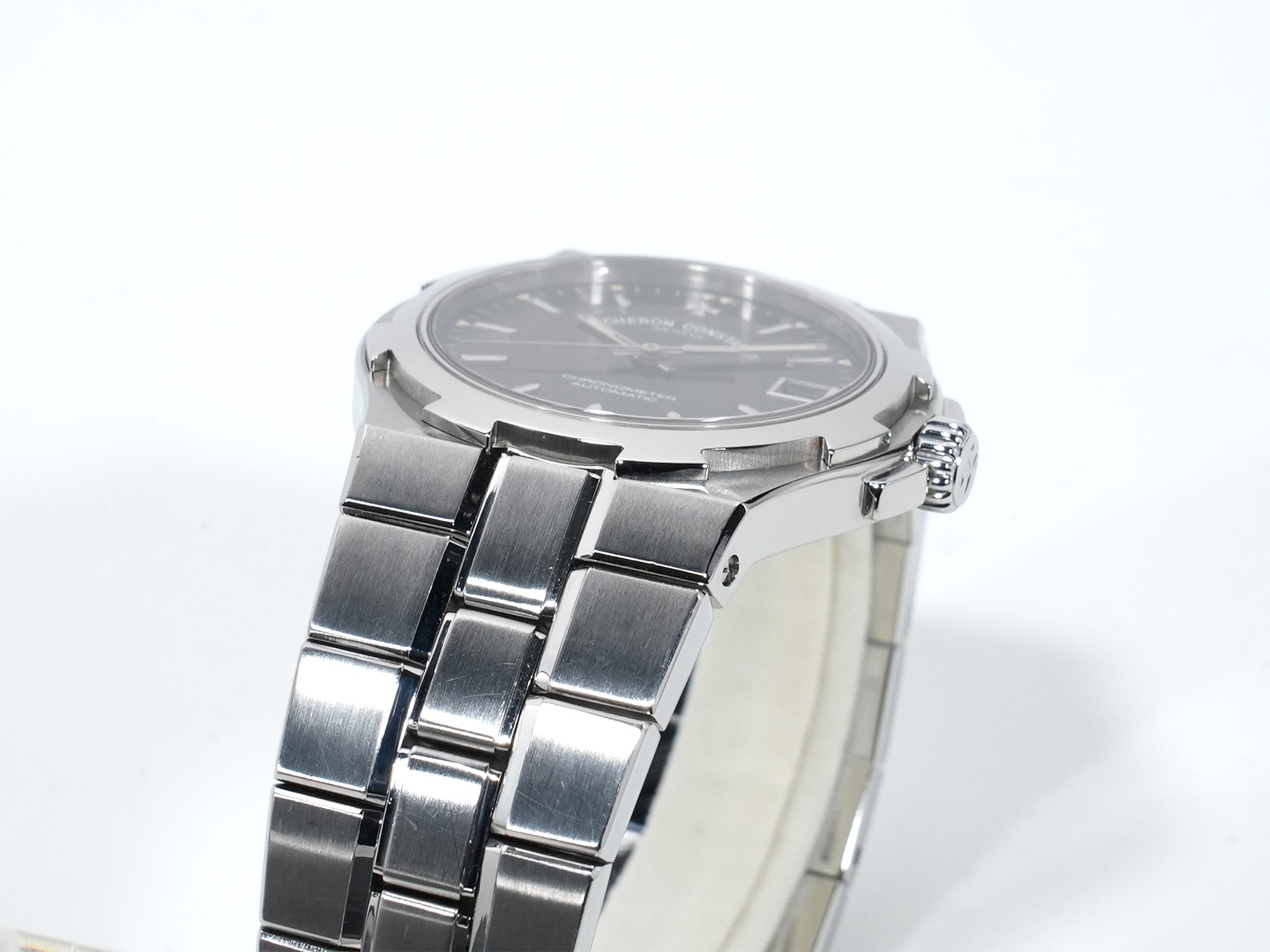 ヴァシュロンコンスタンタン オーヴァーシーズ Ref.42040/423A ステンレススチール グレー文字盤 中古 vxwijeri