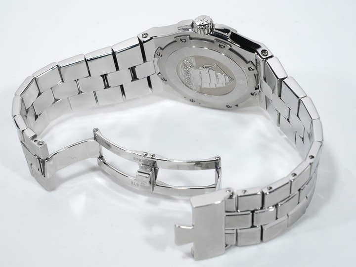 ヴァシュロンコンスタンタン オーヴァーシーズ Ref.42040/423A ステンレススチール グレー文字盤 中古 vxwijeri