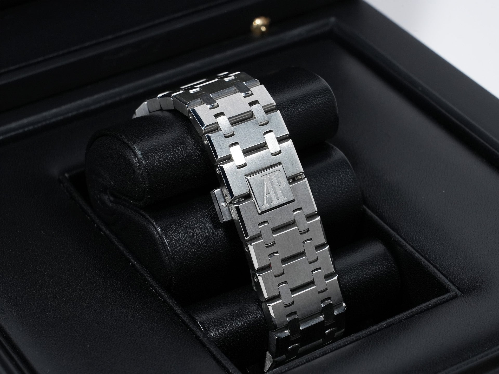 オーデマピゲ ロイヤルオーク クロノグラフ Ref.26320ST.OO.1220ST.02 ステンレススチール シルバー文字盤 中古 4axi2eo7