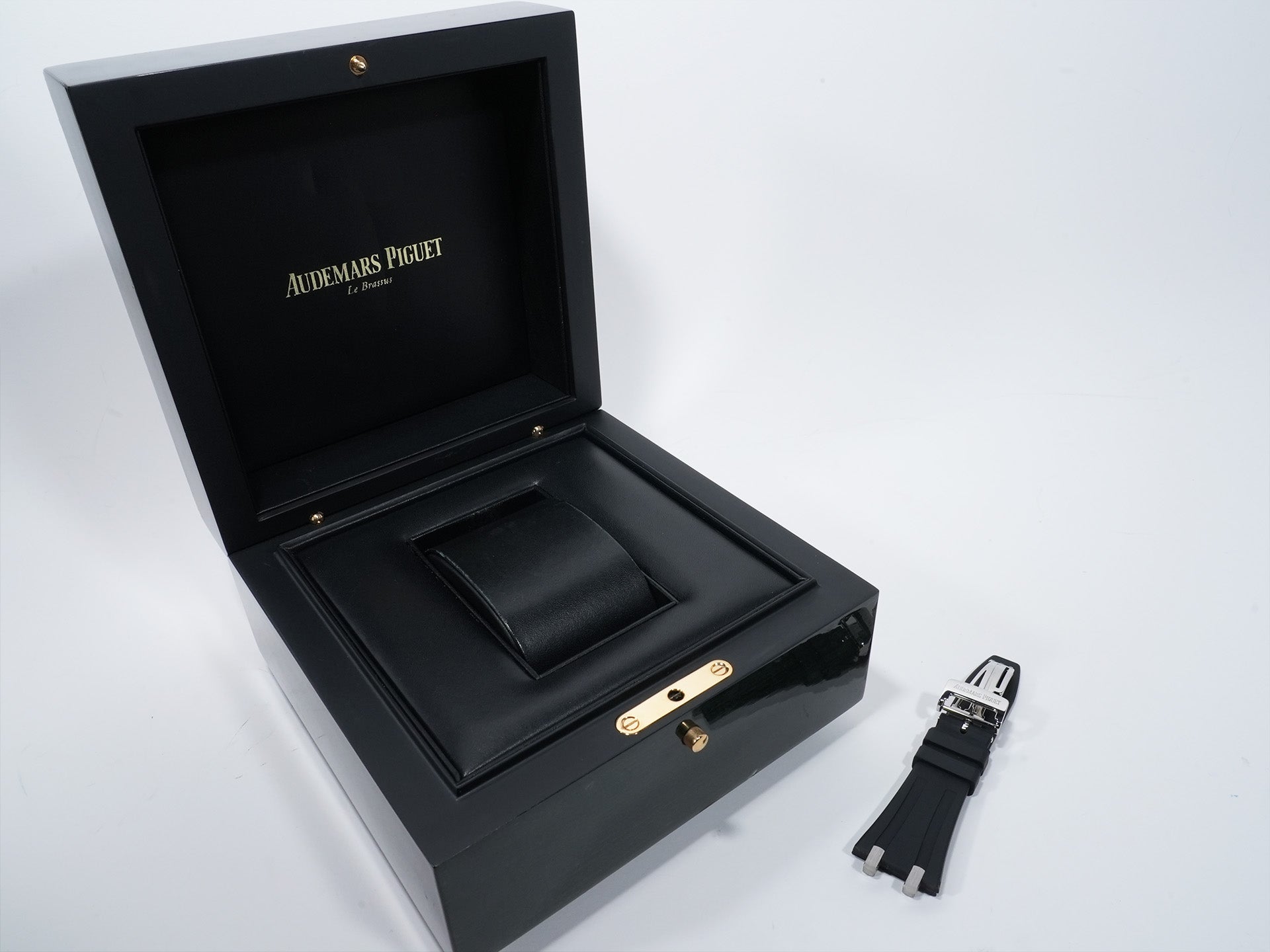 オーデマピゲ ロイヤルオーク クロノグラフ Ref.26320ST.OO.1220ST.02 ステンレススチール シルバー文字盤 中古 4axi2eo7