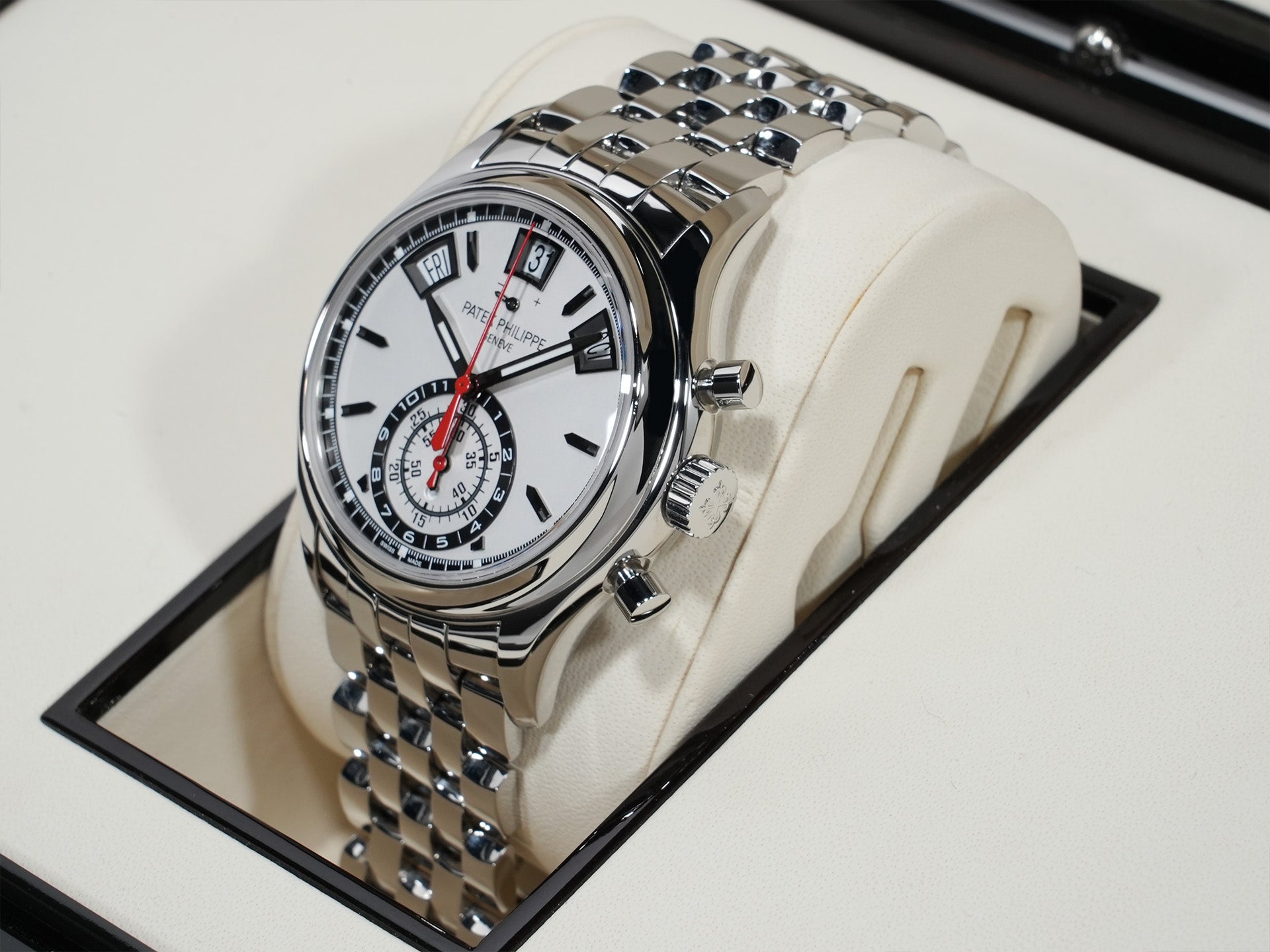 パテックフィリップ アニュアルカレンダー クロノグラフ Ref.5960/1A-001 ステンレススチール シルバー文字盤 中古 5whq4xwc