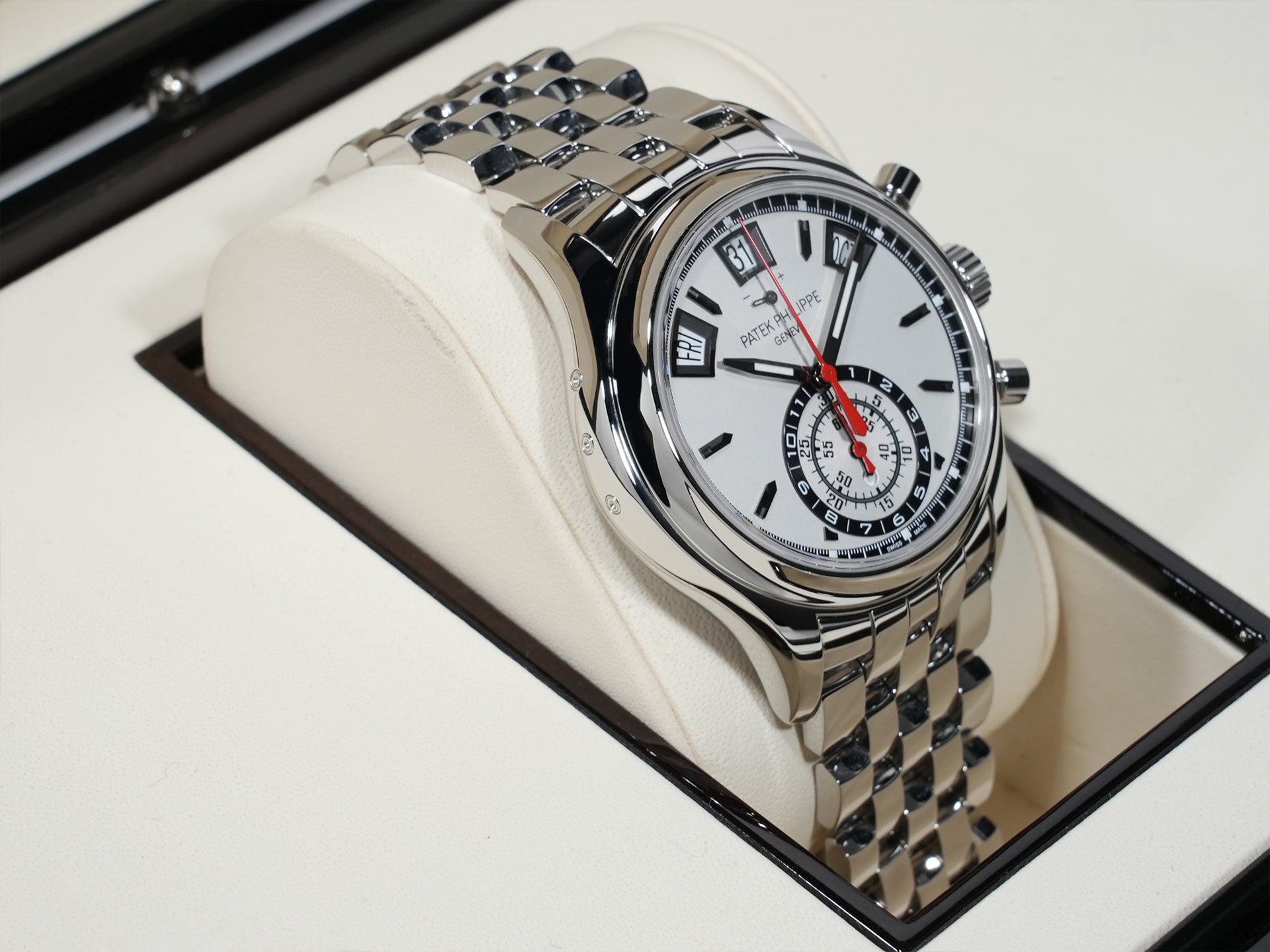 パテックフィリップ アニュアルカレンダー クロノグラフ Ref.5960/1A-001 ステンレススチール シルバー文字盤 中古 5whq4xwc