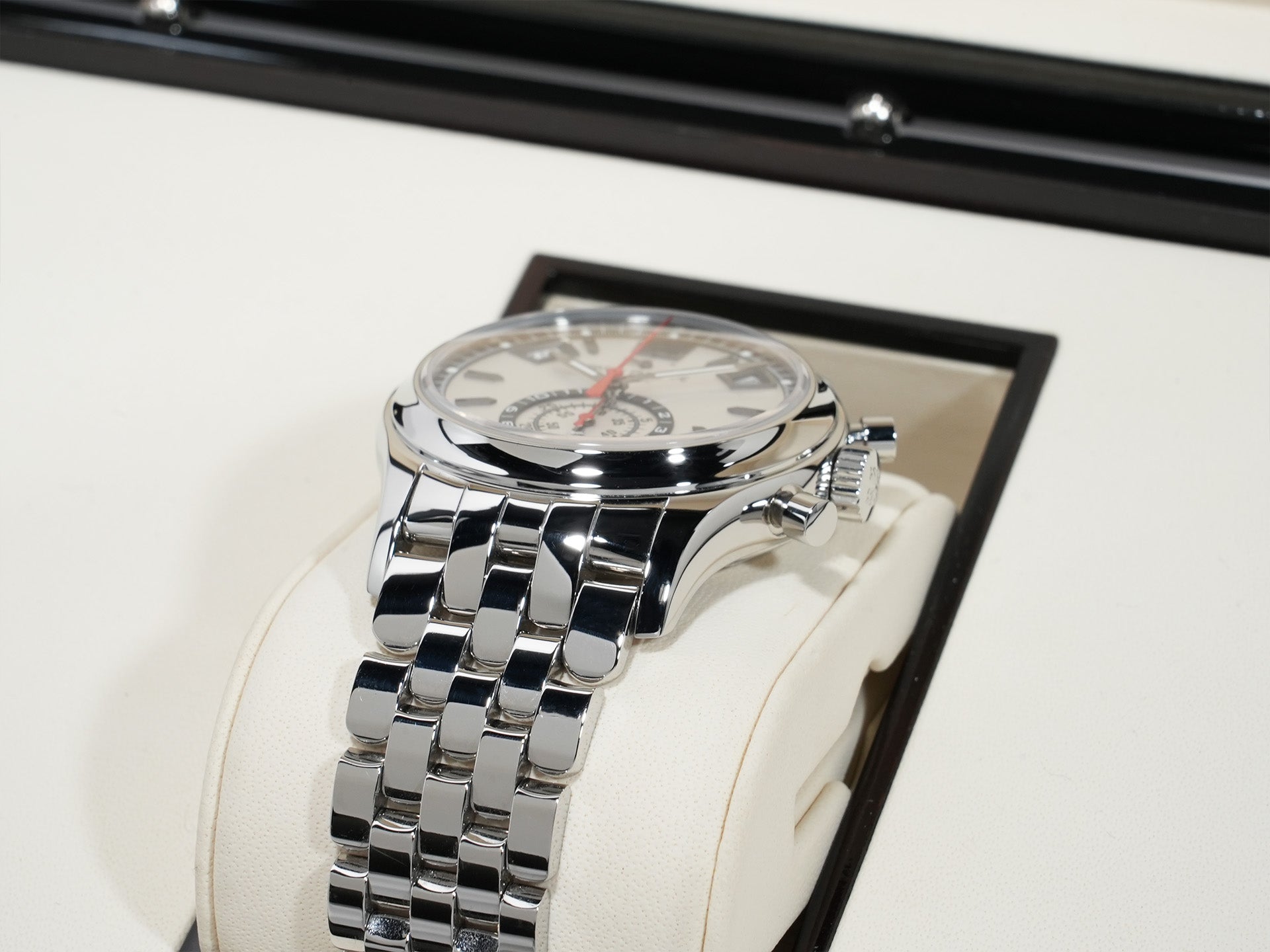 パテックフィリップ アニュアルカレンダー クロノグラフ Ref.5960/1A-001 ステンレススチール シルバー文字盤 中古 5whq4xwc