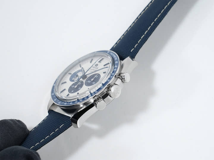 オメガ スピードマスター 記念モデル コーアクシャル マスター クロノメーター クロノグラフ 42MM Ref.310.32.42.50.02.001 ステンレススチール シルバー文字盤 未使用 pzuonqat