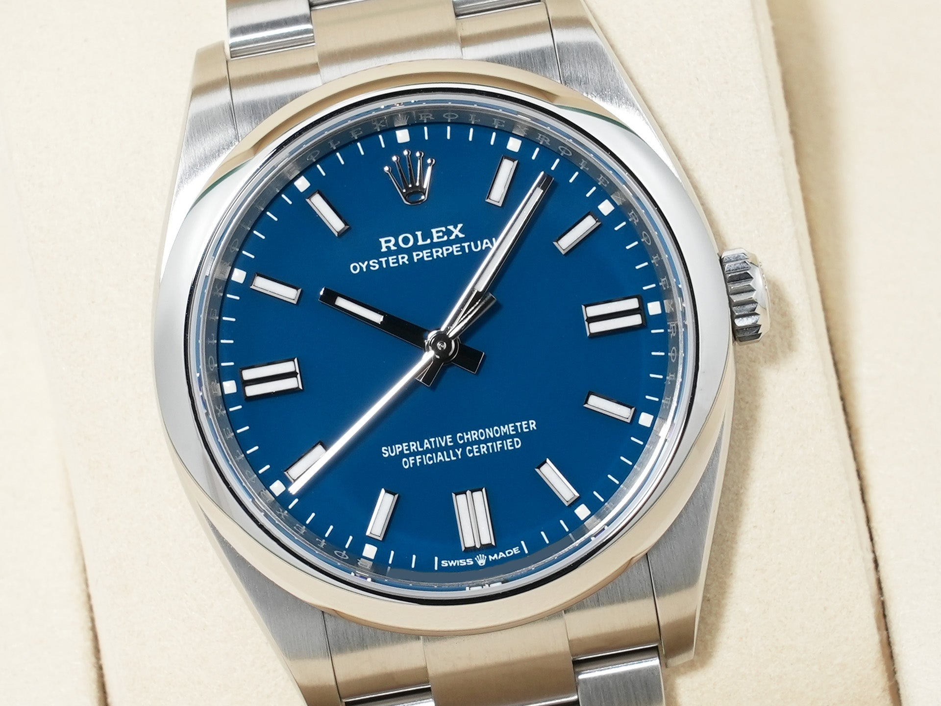 ロレックス オイスターパーペチュアル36 Ref.126000 ステンレススチール メッドブルー文字盤 未使用 z8ejxzpx