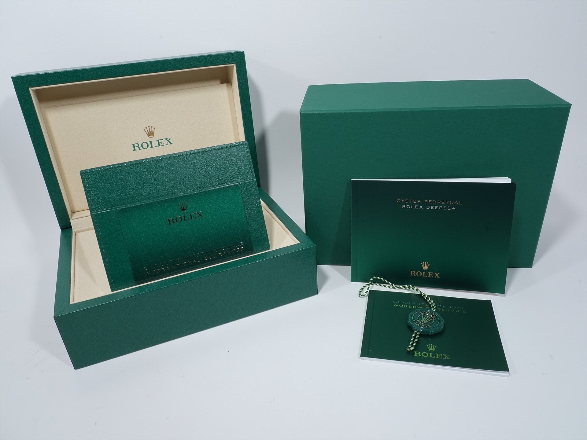 ロレックス シードゥエラー ディープシー Ref.136660 ステンレススチール D-BLUE文字盤 未使用 6zioece7