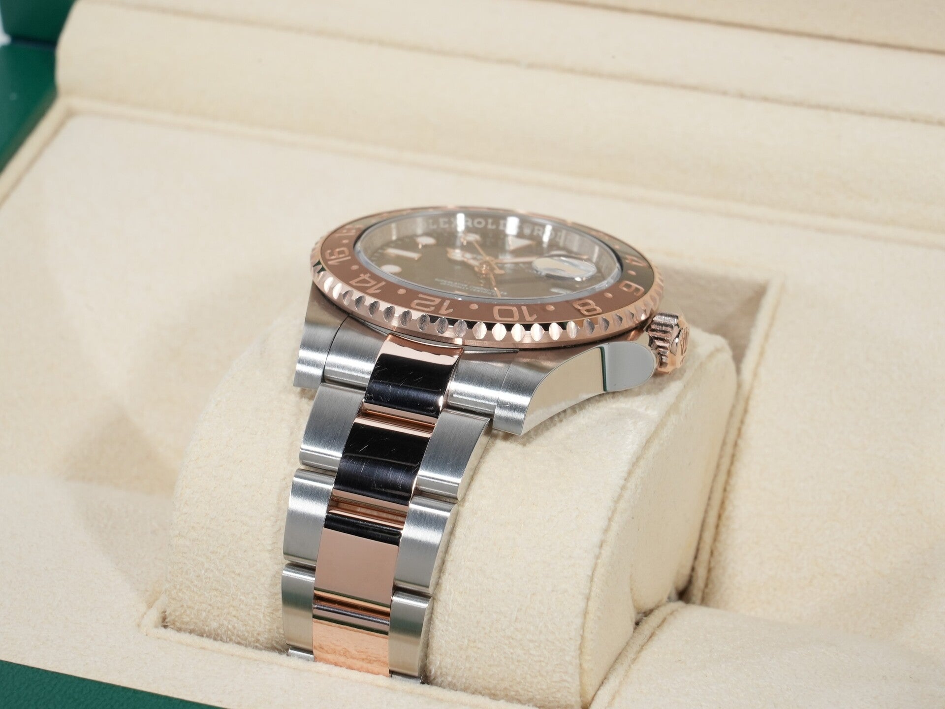 ロレックス GMTマスターII Ref.126711CHNR ステンレススチール/エバーローズゴールド ブラック文字盤 オイスターブレスレット 美中古 i33gkcka