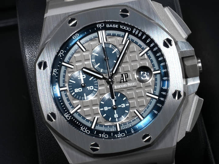 オーデマピゲ ロイヤルオーク オフショア クロノグラフ Ref.26405CG.OO.A004CA.01 セラミック グレーxブルー文字盤 美品 8ptsvypa