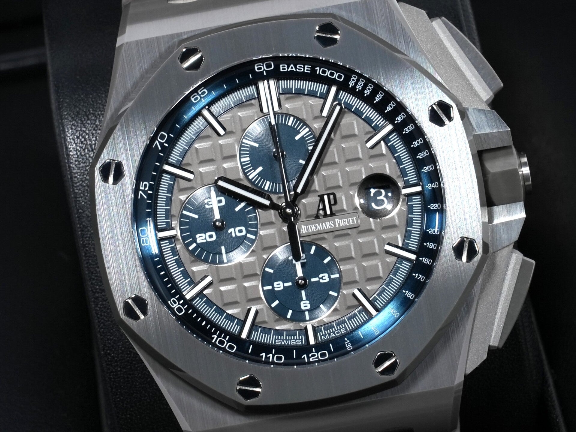 オーデマピゲ ロイヤルオーク オフショア クロノグラフ Ref.26405CG.OO.A004CA.01 セラミック グレーxブルー文字盤 美品 8ptsvypa