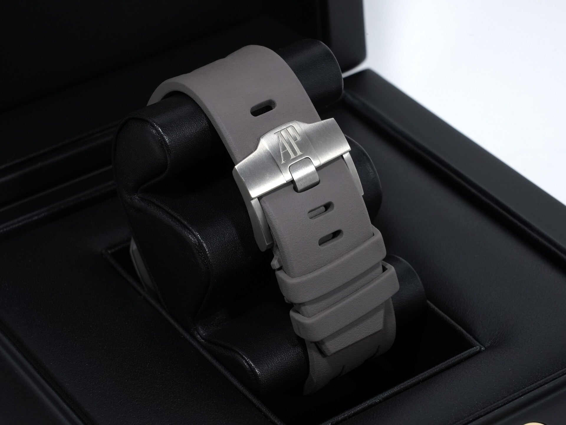 オーデマピゲ ロイヤルオーク オフショア クロノグラフ Ref.26405CG.OO.A004CA.01 セラミック グレーxブルー文字盤 美品 8ptsvypa