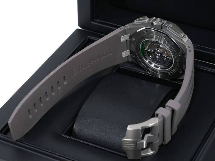 オーデマピゲ ロイヤルオーク オフショア クロノグラフ Ref.26405CG.OO.A004CA.01 セラミック グレーxブルー文字盤 美品 8ptsvypa