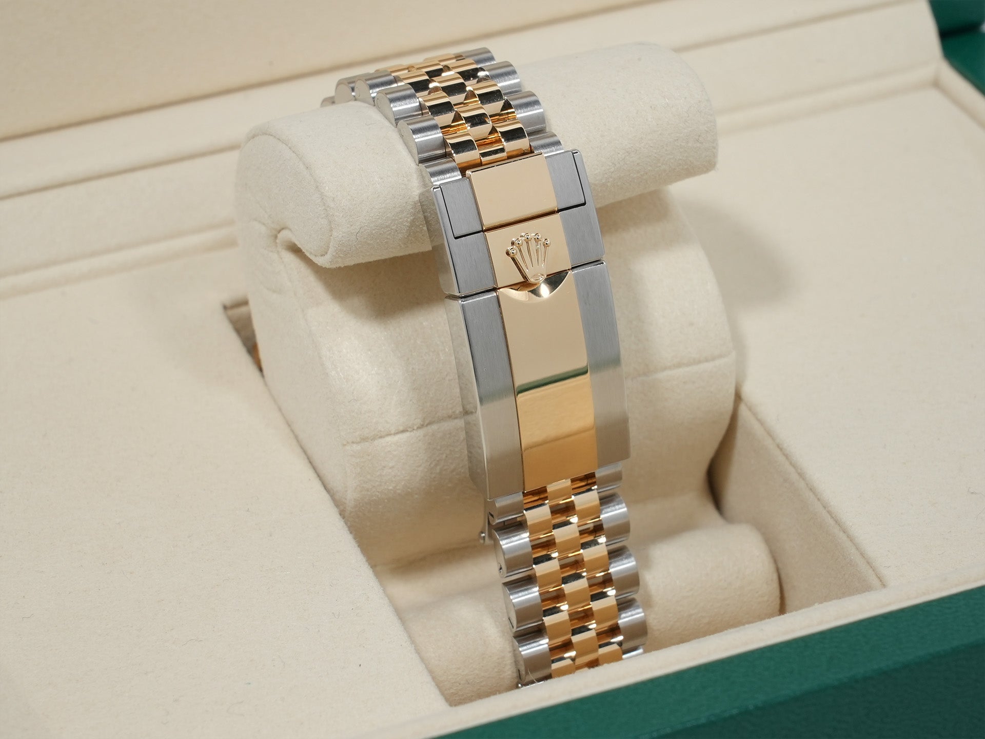 ロレックス GMTマスターII Ref.126713GRNR ステンレススチール/イエローゴールド ブラック文字盤 ジュビリーブレスレット 未使用 xgy5o789